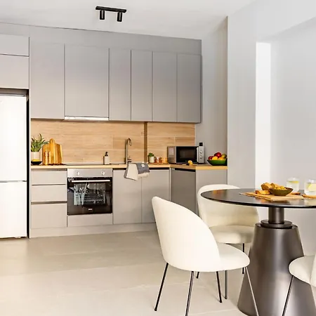 Sanders Tower Centre Apartment *